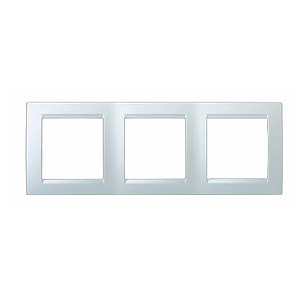 1500630-030 Simon 3мест. рамка. Белый (16)