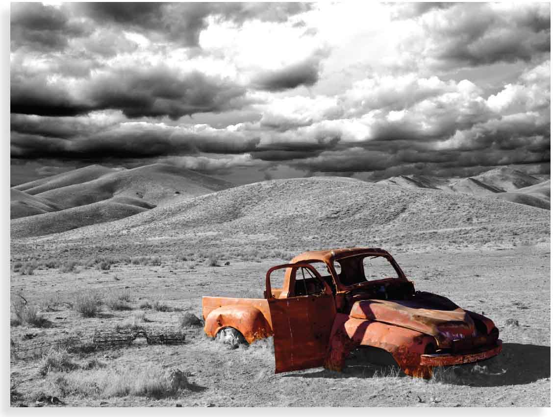 FP02572 Deserted Car II Glass Art 60x80cm  
