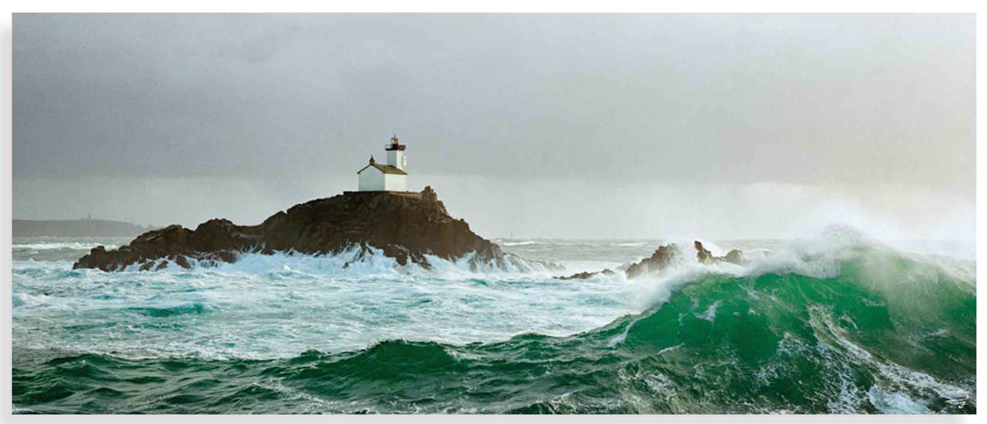 FP04015 Glass Art Tevennec Lighthouse 50x120cm (3)